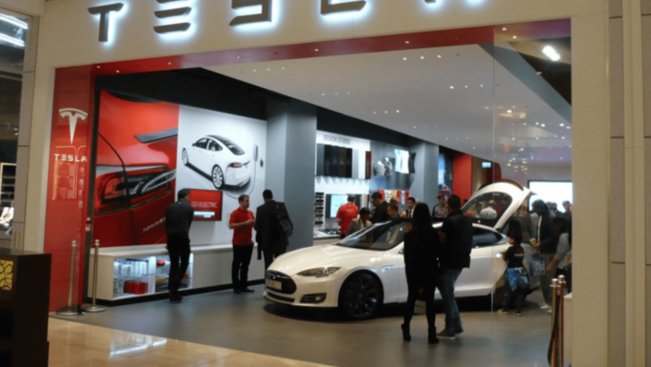 Probleme cu accelerația pentru mașinile Tesla
